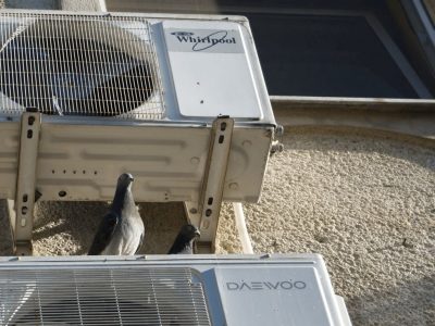 δεν τρεχει νερο από το air condition
